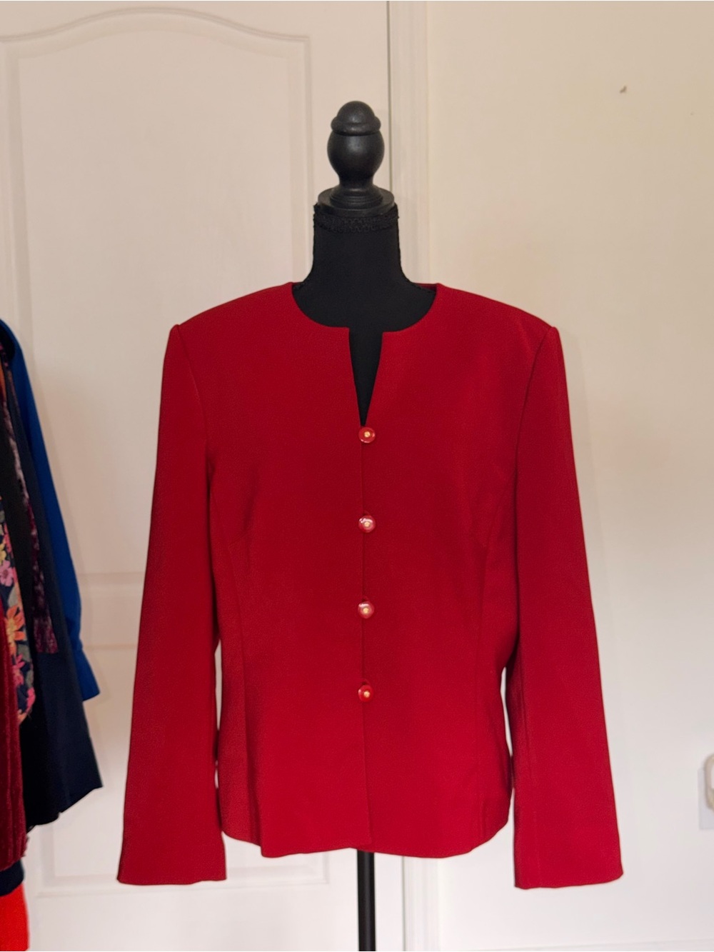 Le Suit Red Collarless Button Front Jacket Blazer